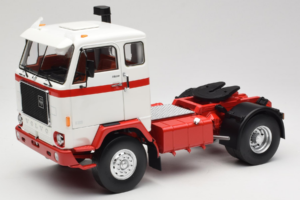 Volvo F88 Blanc Rouge MCG 1:18 MCG18141 Métal