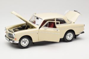 Volvo P121 Amazon Blanc Revell 1:18 08866 Métal — image 2 sur 8