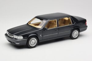 Volvo S90 Royal Blue DNA 1:18 DNA000088 Métal
