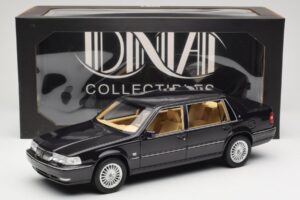 Volvo S90 Royal Violet DNA 1:18 DNA000089 Métal — image 6 sur 6
