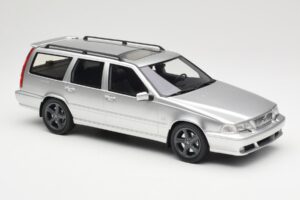 Volvo V70 R P80 Argent DNA 1:18 DNA000155 Métal — image 4 sur 6