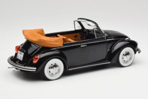 Volkswagen Beetle 1303 Cabriolet Noir Norev 1:18 188533 Métal — image 2 sur 6