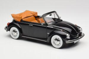 Volkswagen Beetle 1303 Cabriolet Noir Norev 1:18 188533 Métal — image 4 sur 6