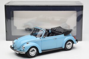 Volkswagen Beetle 1303 Cabriolet Bleu Clair Norev 1:18 188531 Métal — image 6 sur 6