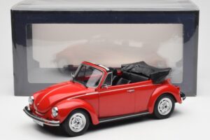Volkswagen Beetle 1303 Cabriolet Rouge Norev 1:18 188529 Métal — image 6 sur 6