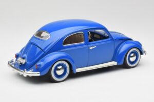 Volkswagen Beetle Bleu Bburago 1:18 23124646 Métal — image 3 sur 8