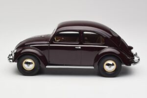 Volkswagen Beetle Ruby Rouge Minichamps 1:18 107054002 Résine — image 3 sur 6