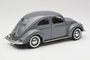 Volkswagen Export Sedan Agave Grey Maisto 1:18 100299 Métal — image 3 sur 8
