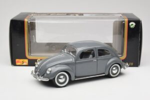 Volkswagen Export Sedan Agave Grey Maisto 1:18 100299 Métal — image 8 sur 8