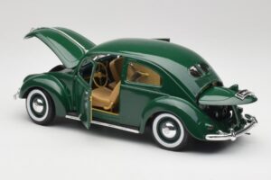 Volkswagen Export Berline Beryl Vert Maisto 1:18 31820 Métal — image 5 sur 8
