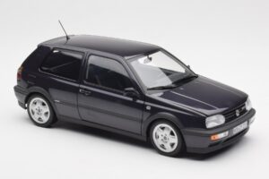 Volkswagen Golf Mk3 VR6 Violet Métallique Norev 1:18 188417 Métal — image 7 sur 8