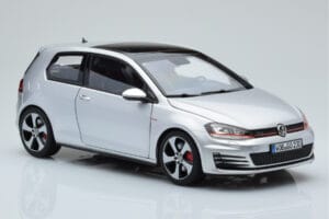 Volkswagen Golf GTI Mk7 Reflex Argent Norev 1:18 188551 Métal — image 6 sur 8