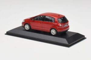 Volkswagen Golf Plus Tornado Rouge Minichamps 1:43 821911110 Métal — image 3 sur 4