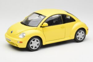 Volkswagen New Beetle Jaune Maisto 1:18 37800-M4 Métal