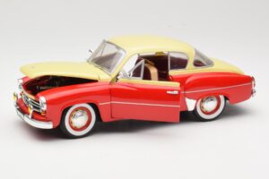 Wartburg 311 Coupé Rouge & Beige Revell 1:18 8418 Métal — image 2 sur 8