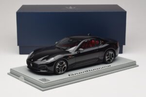 Maserati GranTurismo Trofeo Nero Assoluto BBR 1:18 P18240CMAS Résine — image 7 sur 7