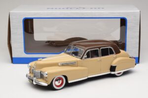Cadillac Fleetwood Series 60 Special Beige MCG 1:18 MCG18656 Métal — image 6 sur 6