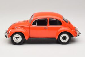 Volkswagen Beetle Orange Gremlins Movie Greenlight 1:18 12985 Métal — image 4 sur 8