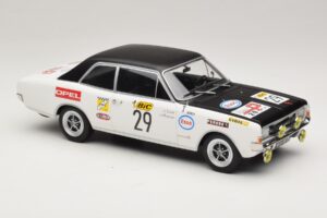 Opel Commodore A #29 J-L. Clarr / J-P. Peyroux Tour de France Automobile 1971 MCG 1:18 MCG18562R Métal — image 4 sur 6