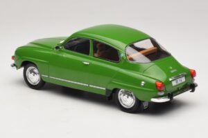 Saab 96 V4 Vert MCG 1:18 MCG18655 Métal — image 5 sur 6