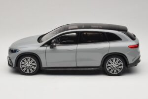Mercedes EQS SUV X296 Manufaktur Alpine Grey NZG 1:18 B66960591 Métal — image 4 sur 8