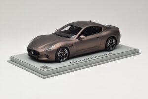 Maserati GranTurismo Trofeo Rame Folgore BBR 1:18 P18240AMAS Résine — image 2 sur 7