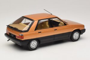 Renault 11 GTL Or MCG 1:18 MCG18590 Métal — image 2 sur 6