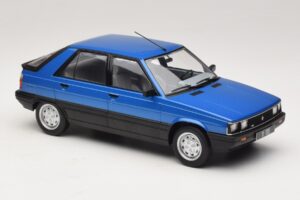 Renault 11 TXE Blue Metallic MCG 1:18 MCG18591 Métal — image 4 sur 6