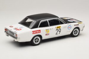Opel Commodore A #29 J-L. Clarr / J-P. Peyroux Tour de France Automobile 1971 MCG 1:18 MCG18562R Métal — image 2 sur 6