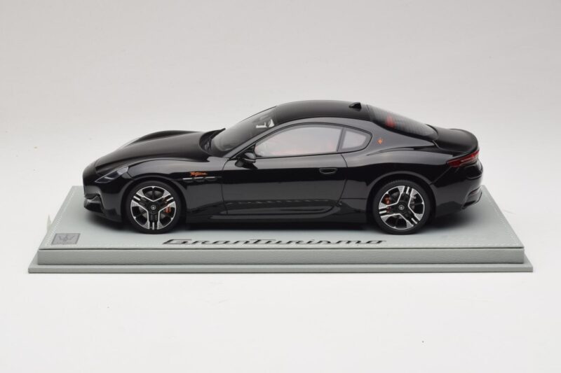 Maserati GranTurismo Trofeo Nero Assoluto BBR 1:18 P18240CMAS Résine