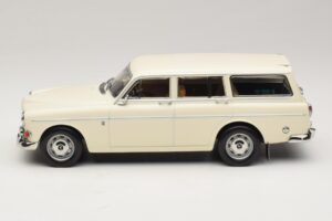 Volvo Amazon Break Pearl White Norev 1:18 188750 Métal — image 3 sur 6