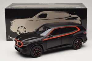 BMW XM G09 Matt Black Minichamps 1:18 110023301 Métal — image 8 sur 8