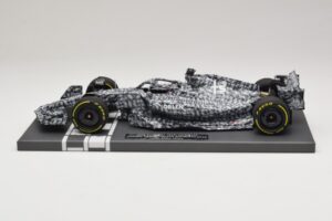 Alfa Romeo Orlen C42 V. Bottas Testing Barcelona 2022 Minichamps 1:18 117229977 Résine — image 3 sur 7