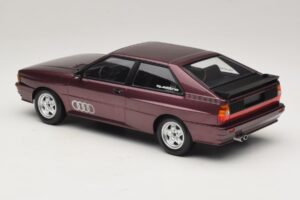Audi Quattro Purple Metallic Minichamps 1:18 155016125 Métal — image 5 sur 6
