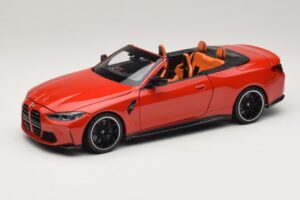 BMW M4 G83 Cabriolet Red Metallic Minichamps 1:18 110021030 Métal