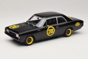 Opel Rekord C #201 Black Widow MCG 1:18 MCG18560 Métal