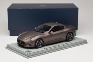Maserati GranTurismo Trofeo Rame Folgore BBR 1:18 P18240AMAS Résine — image 7 sur 7