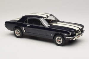 Ford Mustang Nightmist Blue Norev 1:18 182805 Métal — image 4 sur 6