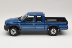 Ford Ranger Super Cab Bleu Action 1:18 ACTION002 Métal — image 4 sur 8