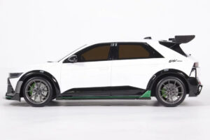 Hyundai Ioniq 5 N DK Edition Atlas White Matt Otto 1:18 OT1227 Résine — image 3 sur 5