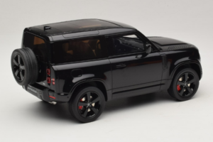 Land Rover Defender 90 L663 P400 X-Dynamic HSE Santorini Black GT Spirit 1:18 GT992 Résine — image 2 sur 6