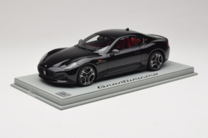 Maserati GranTurismo Trofeo Nero Assoluto BBR 1:18 P18240CMAS Résine — image 2 sur 7