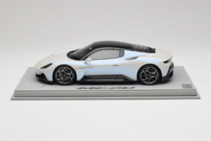 Maserati MC20 Bianco Audace BBR 1:18 P18191AMAS Résine