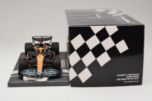 McLaren MCL36 O. Piastri Abu Dhabi Test 2022 Minichamps 1:18 537221828 Résine — image 6 sur 7