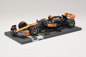 McLaren MCL60 #4 L. Norris 2nd Place Japanese GP 2023 Minichamps 1:18 537233504 Résine