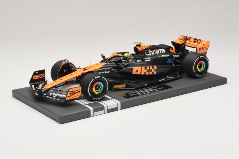 McLaren MCL60 #4 L. Norris 2nd Place Japanese GP 2023 Minichamps 1:18 537233504 Résine