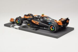 McLaren MCL60 #4 L. Norris 2nd Place Singapore GP 2023 Minichamps 1:18 537233404 Résine — image 5 sur 7