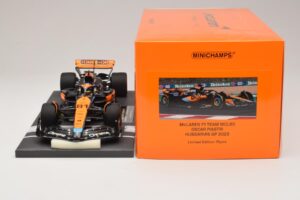 McLaren MCL60 #81 O. Piastri Hungarian GP 2023 Minichamps 1:18 537233081 Résine — image 6 sur 7