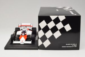 McLaren MP4/2 TAG #7 A. Prost Portuguese GP Winner 1984 Minichamps 1:18 537841807 Résine — image 6 sur 7
