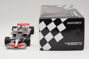 McLaren MP4/21 #3 K. Raikkonen 2006 Minichamps 1:18 530061803 Résine — image 6 sur 7